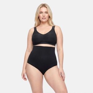 Underoutfit Must Have high waist brief size L